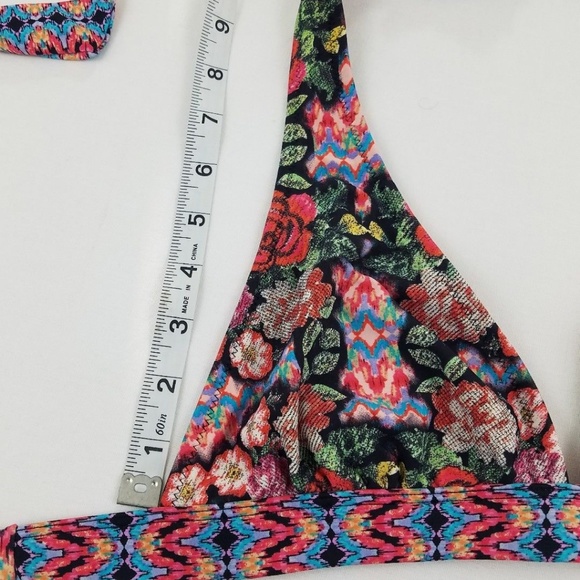 Jessica Simpson 1 Piece Swim Suit Wear - Picture 5 of 5